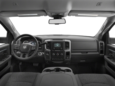 2017 RAM 3500 Big Horn Crew Cab 4x4 8' Box