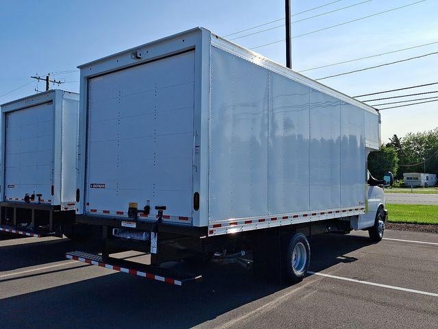 2025 Chevrolet Express Cutaway 3500 Base