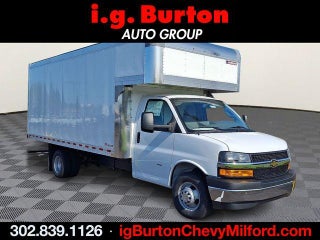 2025 Chevrolet Express Cutaway 3500 Base