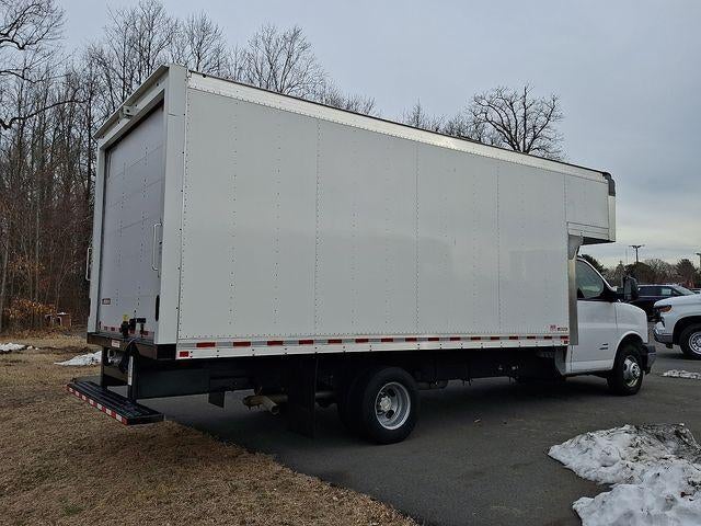 2024 Chevrolet Express Cutaway 4500 Base