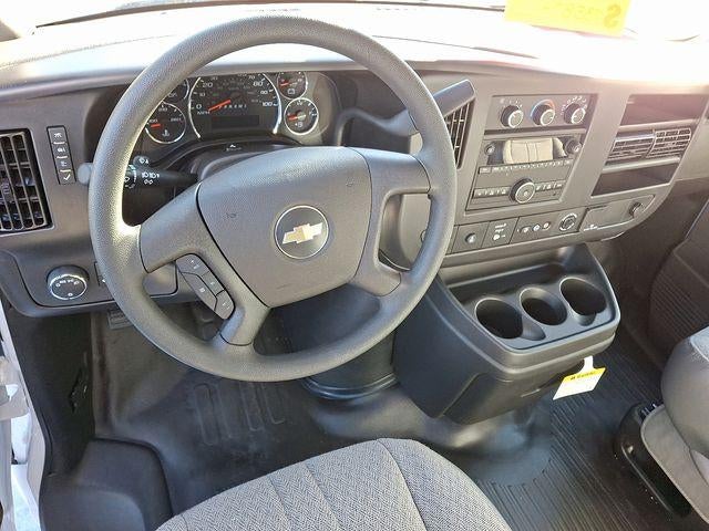 2024 Chevrolet Express Cutaway 4500 Base