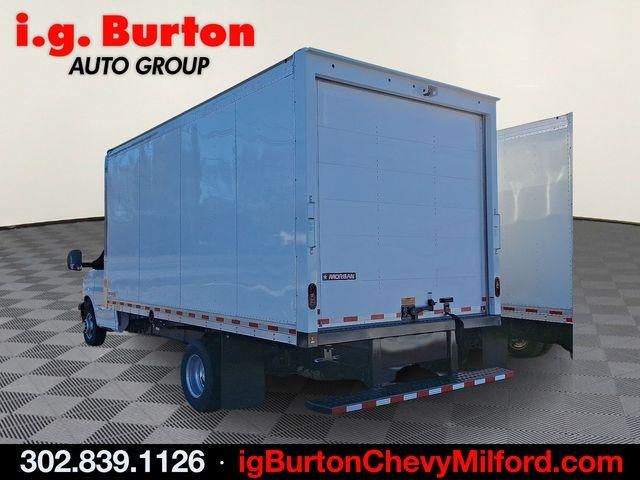 2024 Chevrolet Express Cutaway 4500 Base