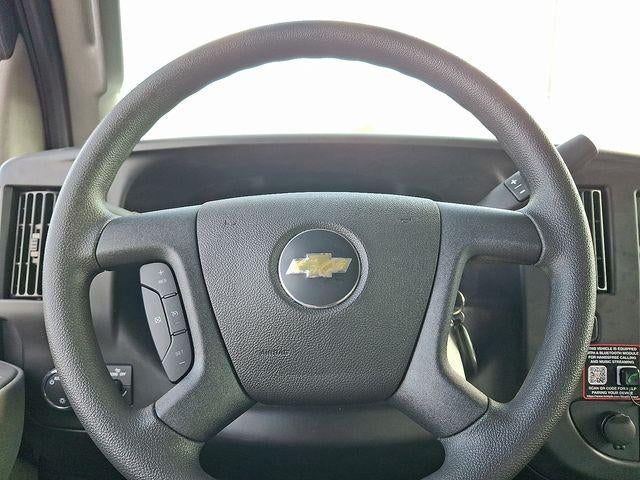 2025 Chevrolet Express Cutaway 3500 Base