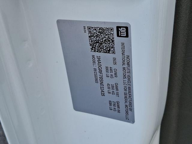 2025 Chevrolet Express Cutaway 3500 Base