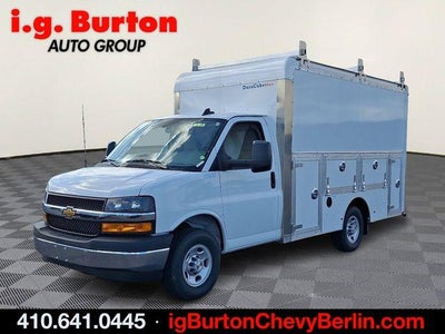2025 Chevrolet Express Cutaway 3500 Base