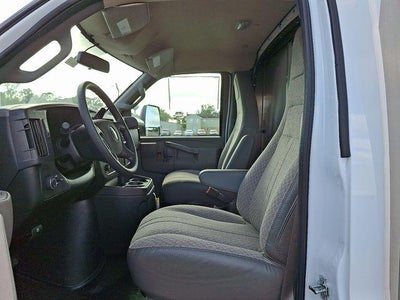2025 Chevrolet Express Cutaway 3500 Base