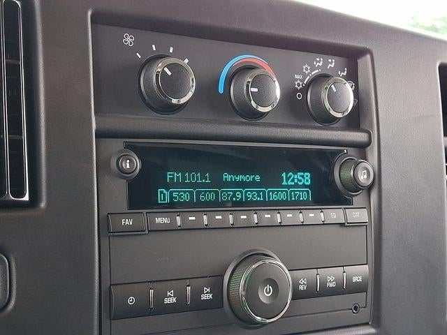 2025 Chevrolet Express Cutaway 3500 Base