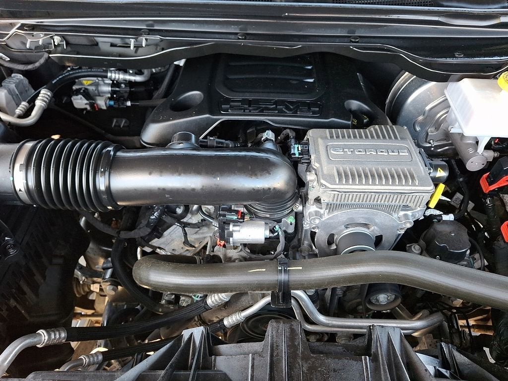 2022 RAM 1500 Big Horn Crew Cab 4x4 5'7" Box