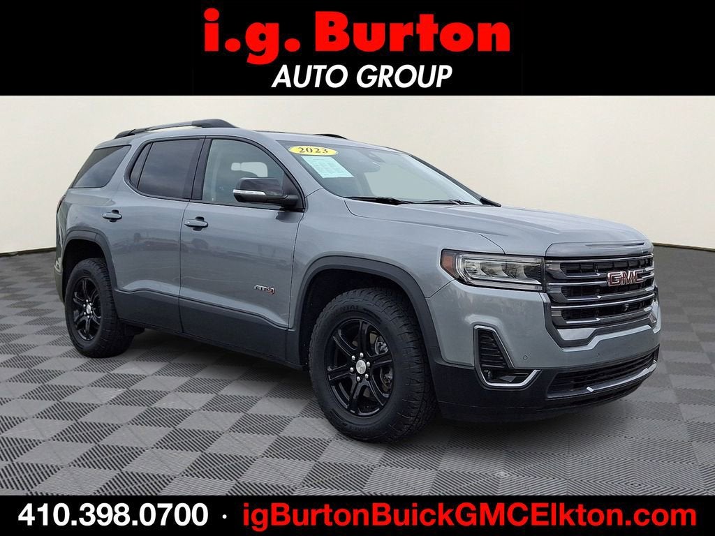 2023 GMC Acadia AT4