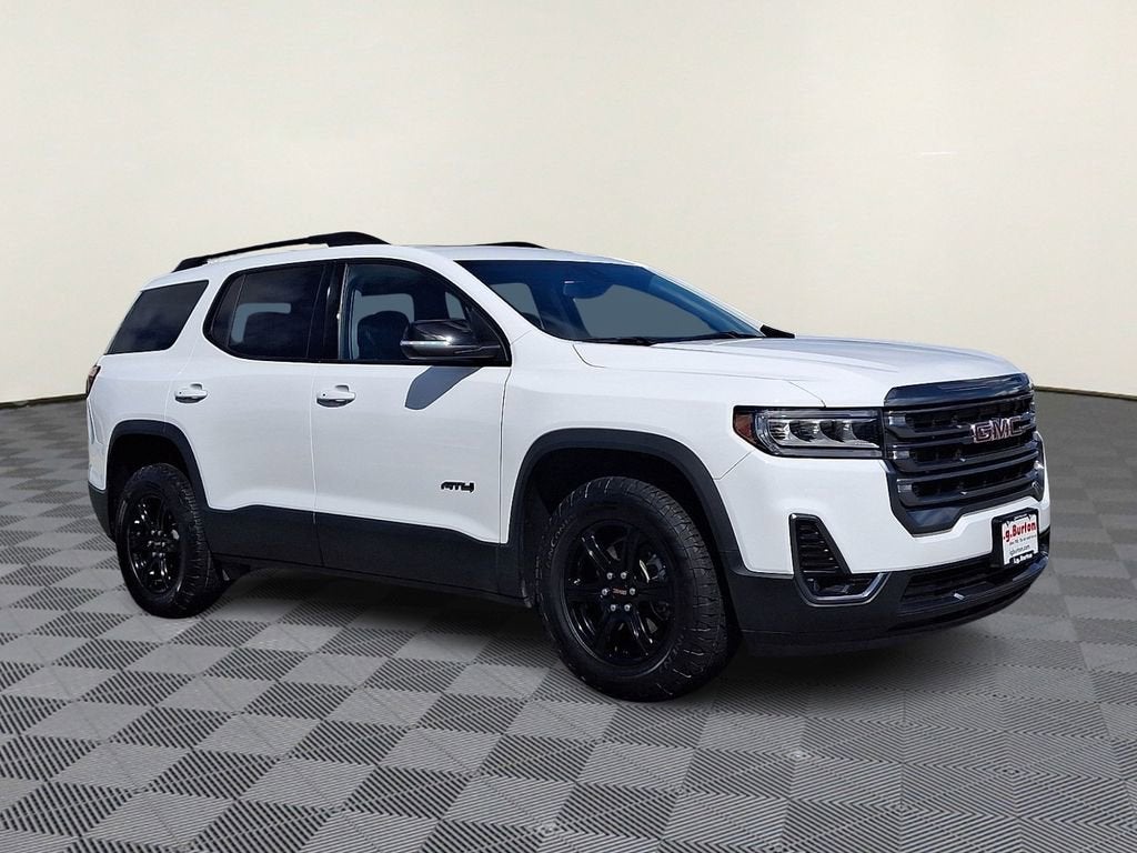 2023 GMC Acadia AT4