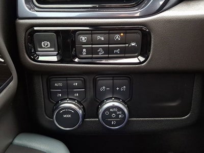 2025 GMC Yukon AT4