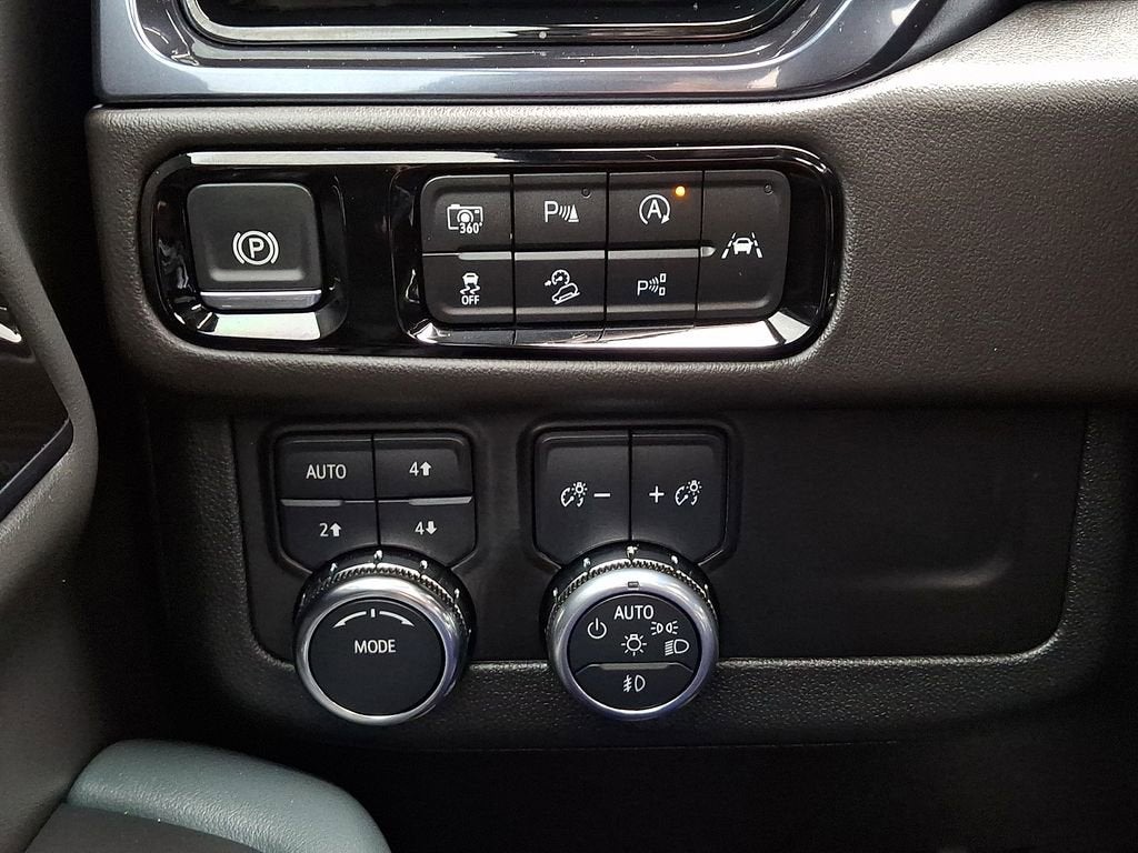 2025 GMC Yukon AT4