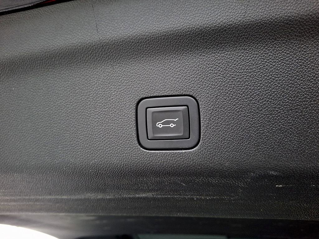 2025 GMC Yukon AT4