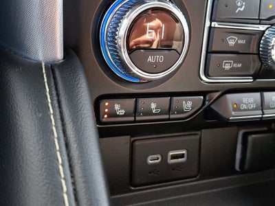 2022 GMC Yukon XL SLT