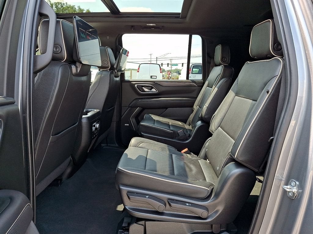2022 GMC Yukon XL SLT