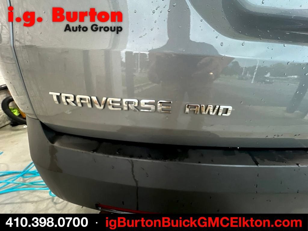 2023 Chevrolet Traverse LT Cloth