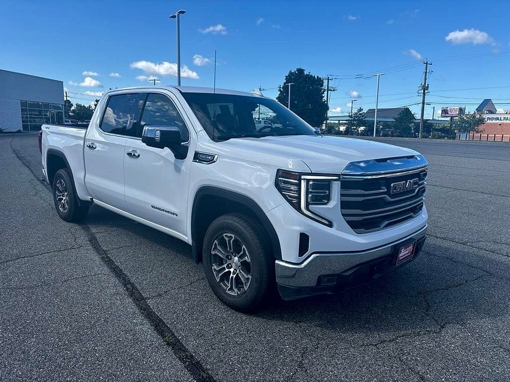 2024 GMC Sierra 1500 SLT