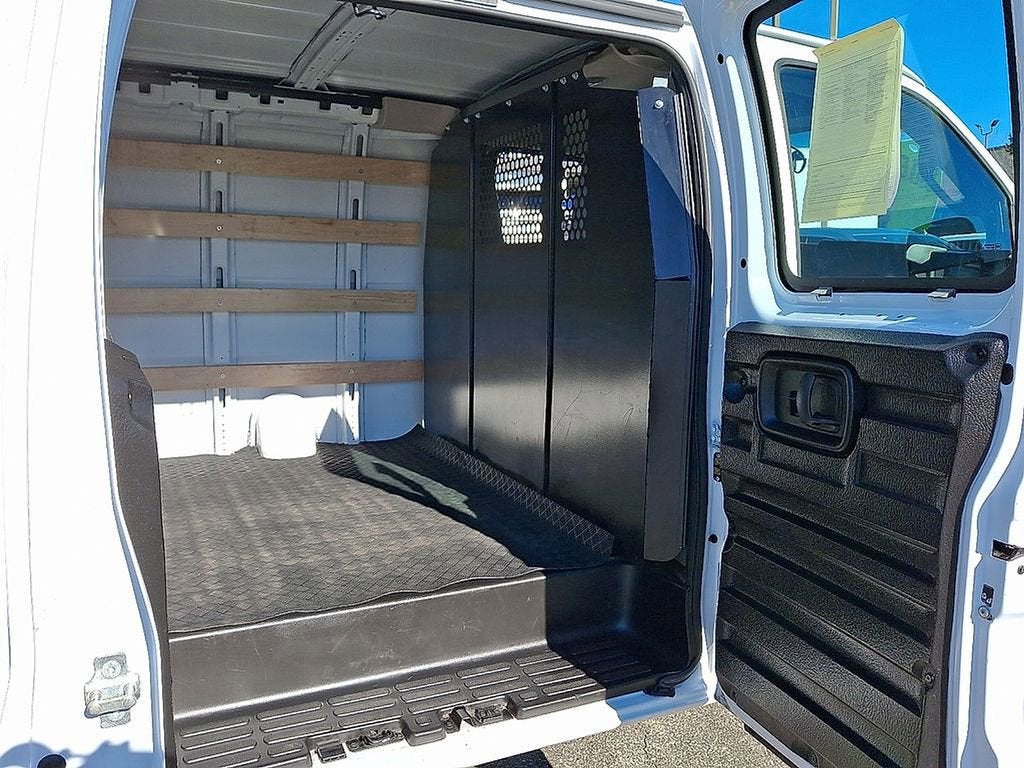 2024 GMC Savana Cargo 2500 Work Van