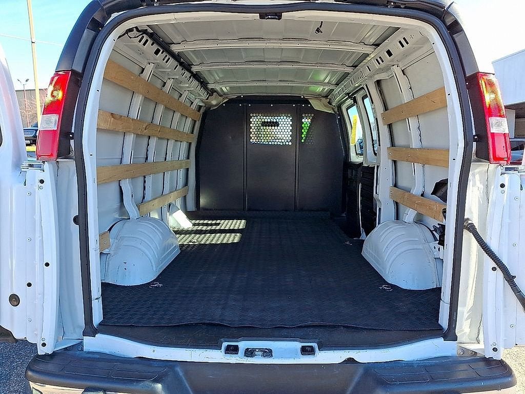 2024 GMC Savana Cargo 2500 Work Van