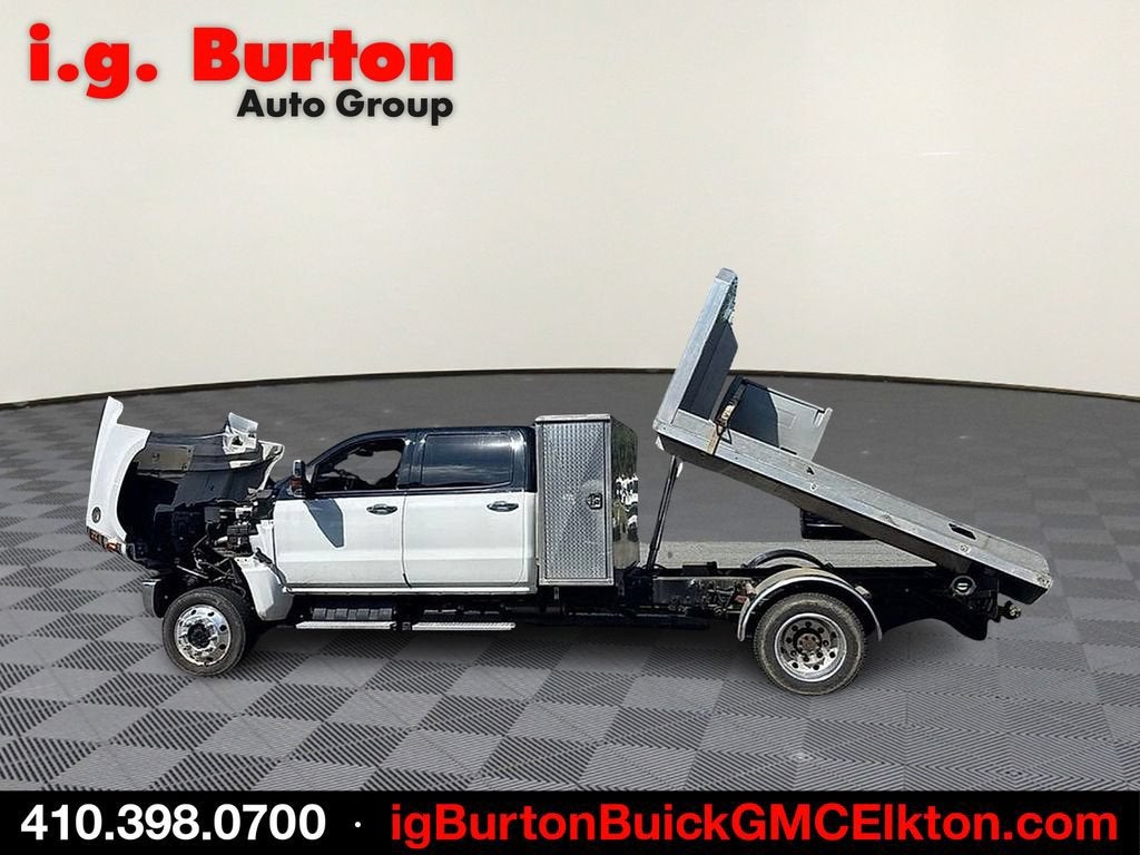 2021 Chevrolet Silverado 6500 HD Work Truck