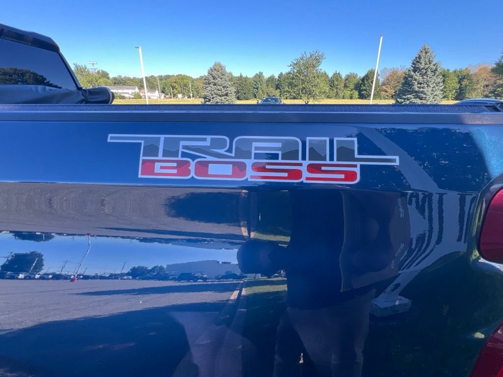 2021 Chevrolet Silverado 1500 Custom Trail Boss