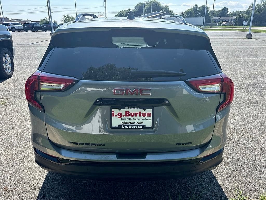 2023 GMC Terrain SLE
