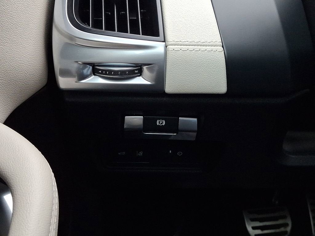 2020 Jaguar E-PACE R-Dynamic SE P300 AWD Automatic