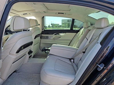 2020 BMW 750i xDrive