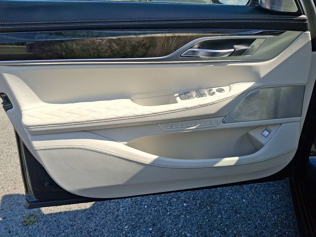 2020 BMW 750i xDrive