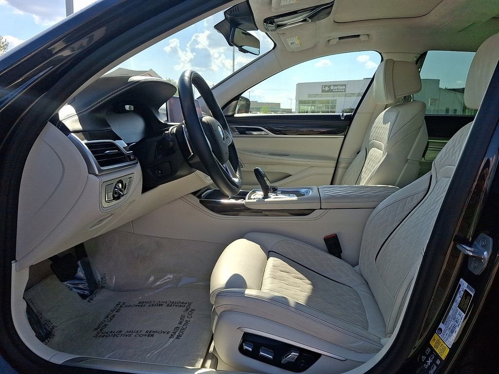 2020 BMW 750i xDrive