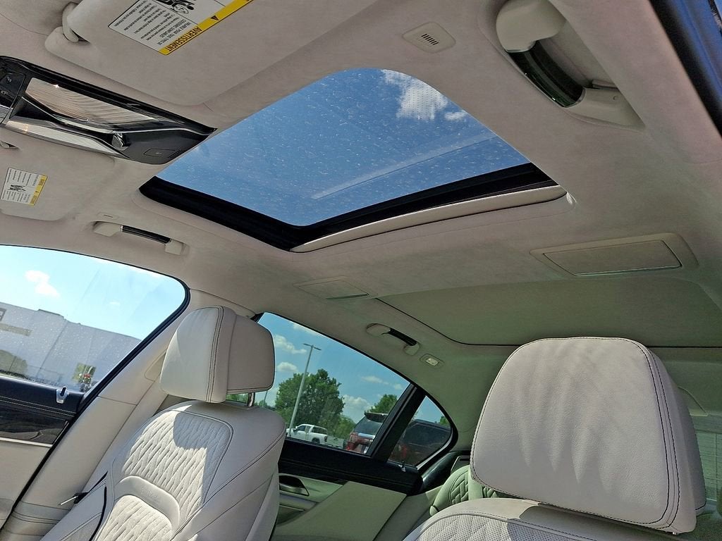 2020 BMW 750i xDrive