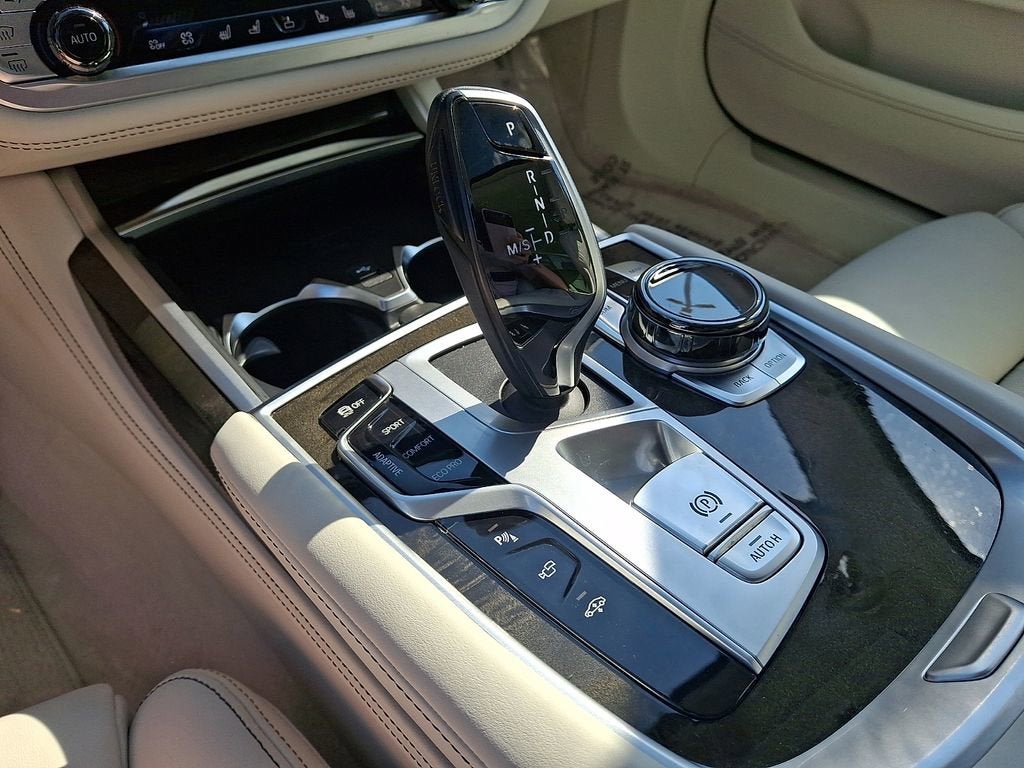 2020 BMW 750i xDrive