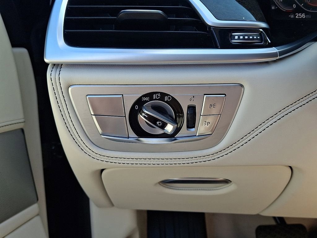 2020 BMW 750i xDrive