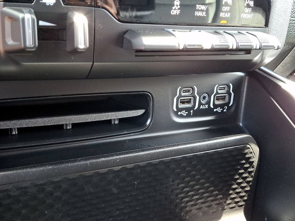 2021 RAM 1500 Big Horn Crew Cab 4x4 5'7" Box