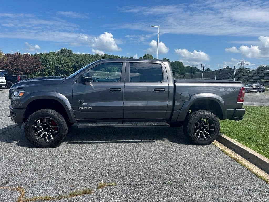2021 RAM 1500 Laramie Crew Cab 4x4 5'7" Box