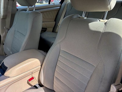 2017 Ford Taurus SE