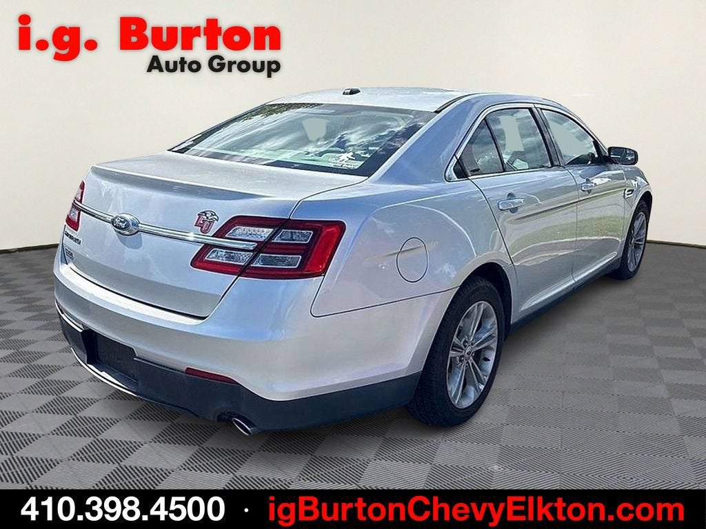 2017 Ford Taurus SE