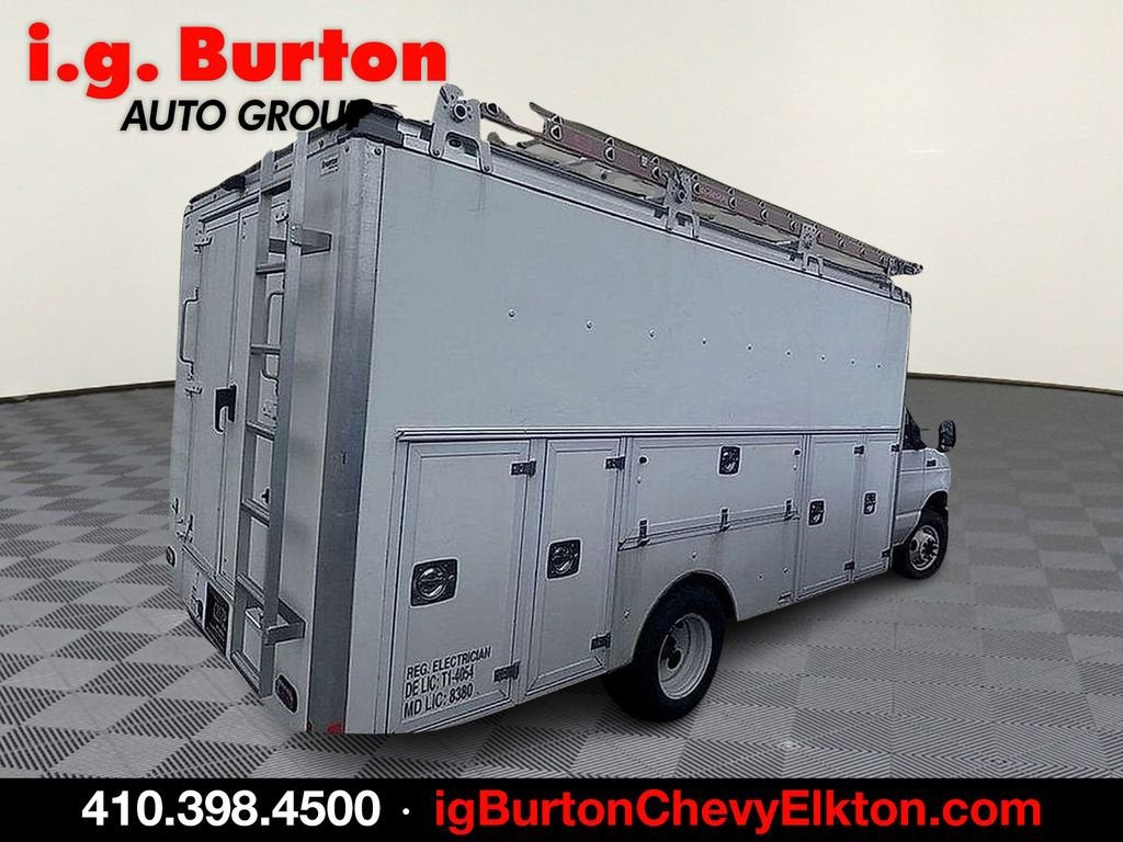 2022 Ford E-Series Cutaway E-450 DRW