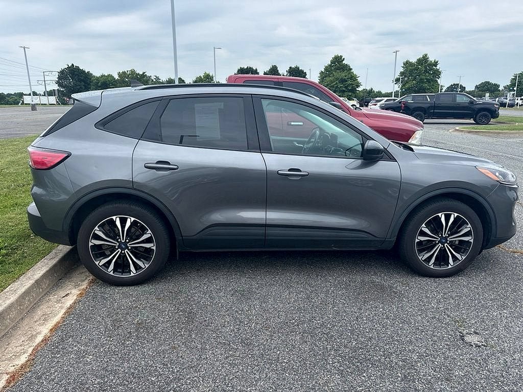 2021 Ford Escape SEL