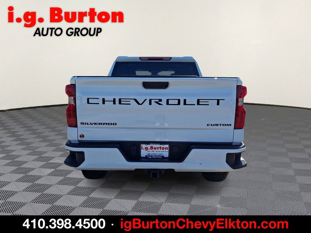 2023 Chevrolet Silverado 1500 Custom