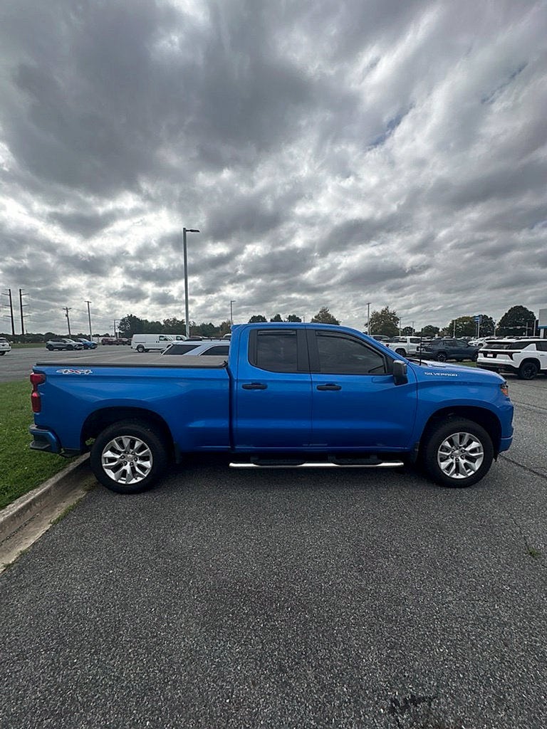 2025 Chevrolet Silverado 1500 Custom