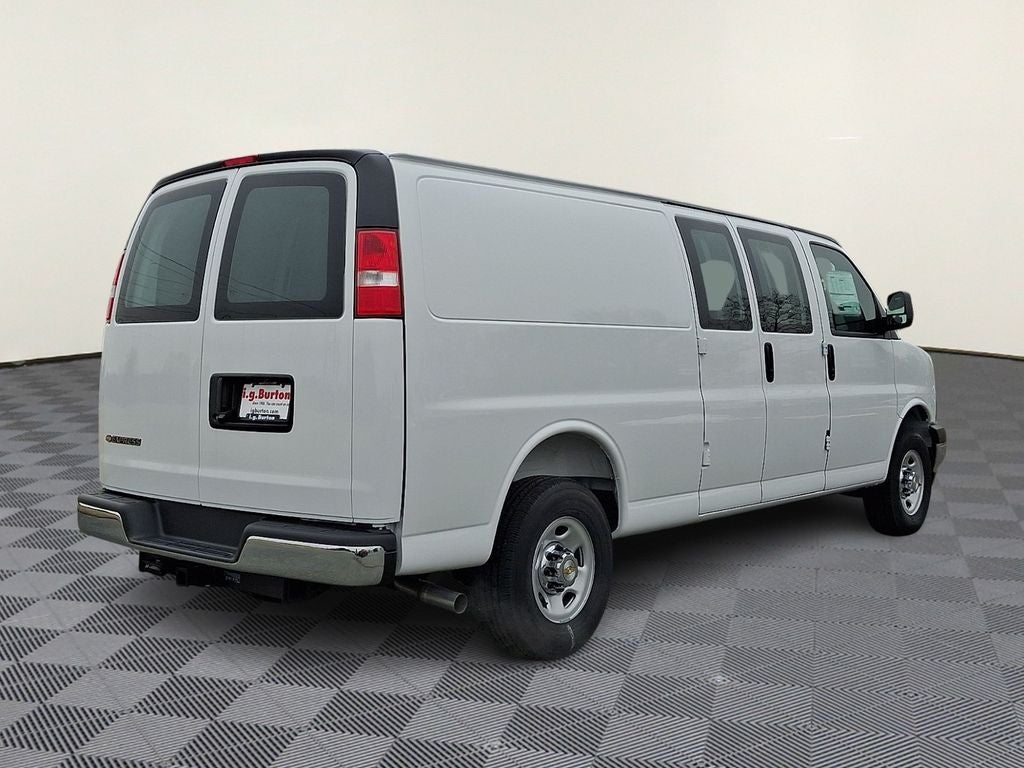 2025 Chevrolet Express 2500 Work Van Cargo