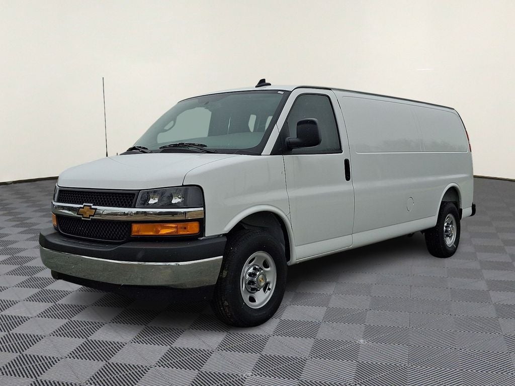 2025 Chevrolet Express 2500 Work Van Cargo