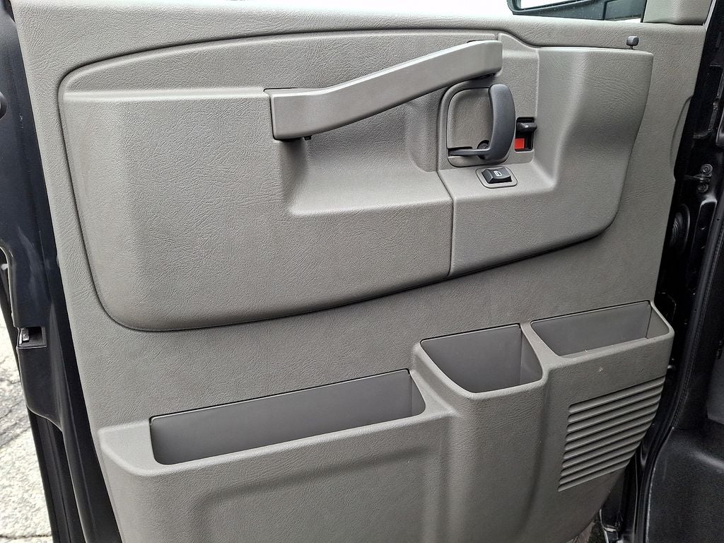 2022 Chevrolet Express 3500 Work Van Cargo