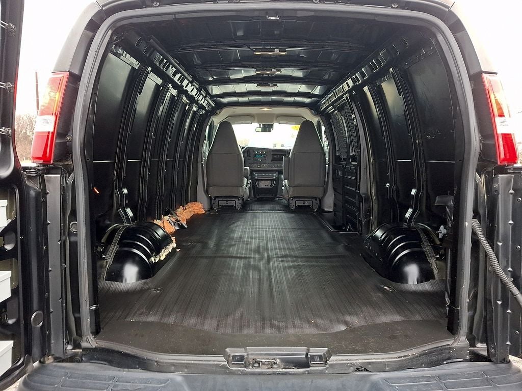 2022 Chevrolet Express 3500 Work Van Cargo