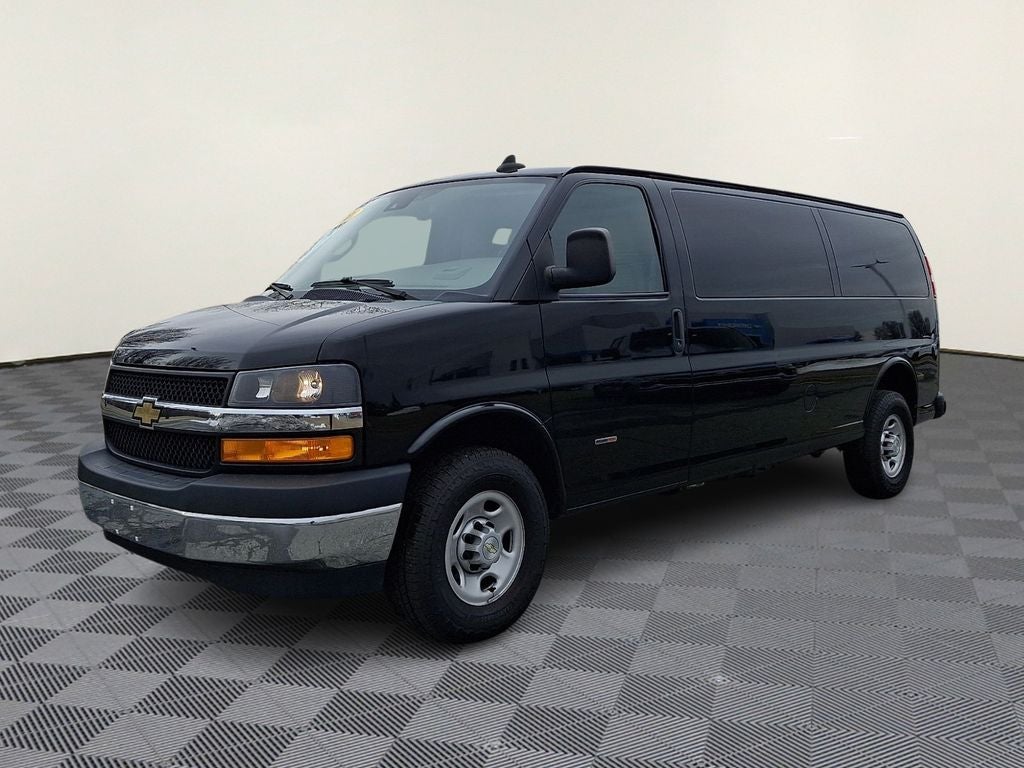 2022 Chevrolet Express 3500 Work Van Cargo