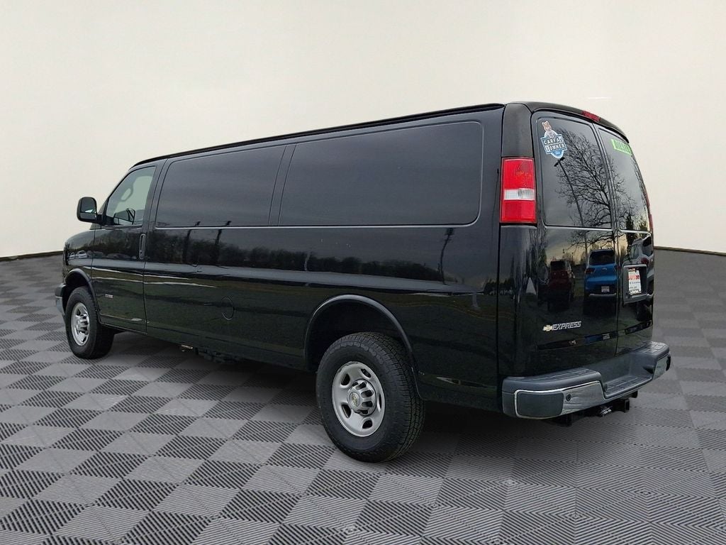2022 Chevrolet Express 3500 Work Van Cargo