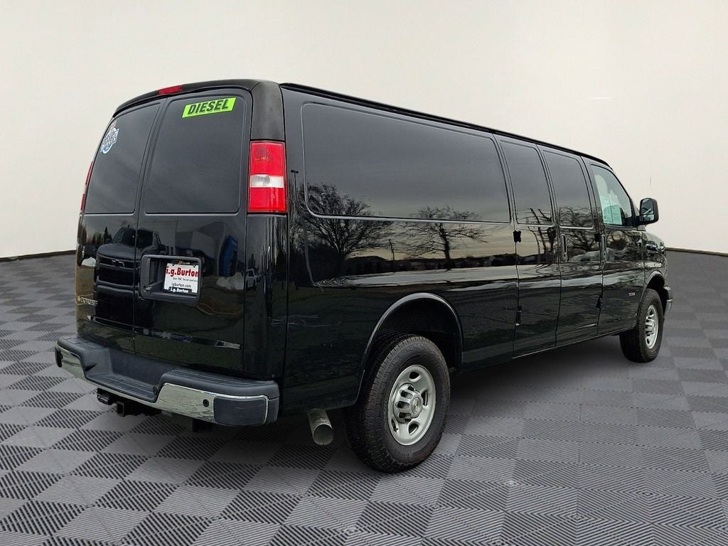 2022 Chevrolet Express 3500 Work Van Cargo