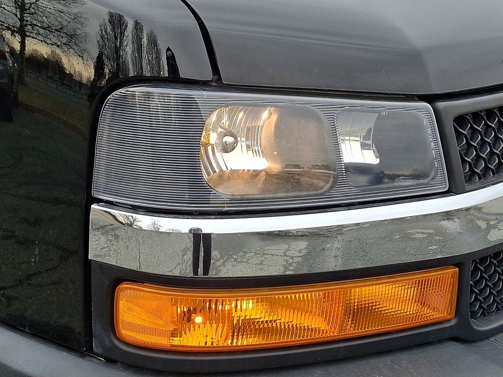 2022 Chevrolet Express 3500 Work Van Cargo