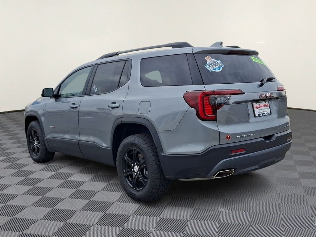 2023 GMC Acadia AT4